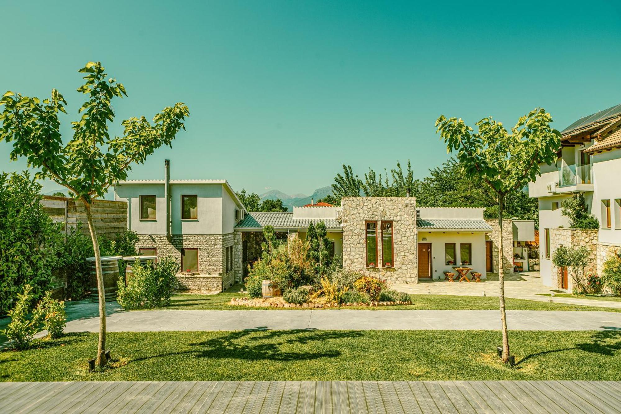 Vintage Suites Trikala Eksteriør billede
